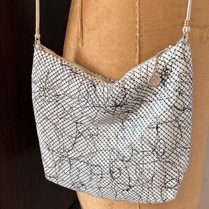Whiting & Davis White and Black metal Mesh-Pattern Shoulder Bag